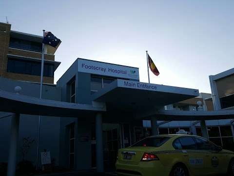 Photo: Footscray Hospital Main Entrance